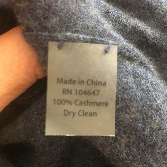 Kinross 100% Cashmere Crewneck Sweater Blue Sz S Cozy Soft Quiet Luxury Classic - Picture 4 of 4